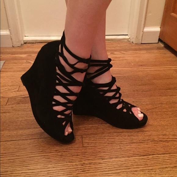 b. makowsky Shoes - B. Makowsky Amie caged sandal